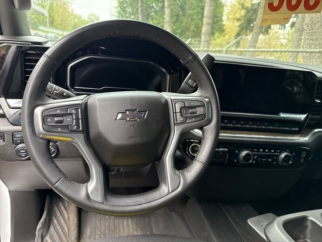 Used 2025 Chevrolet Silverado 2500 LT w/ Trail Boss Package AWD/4WD image 16