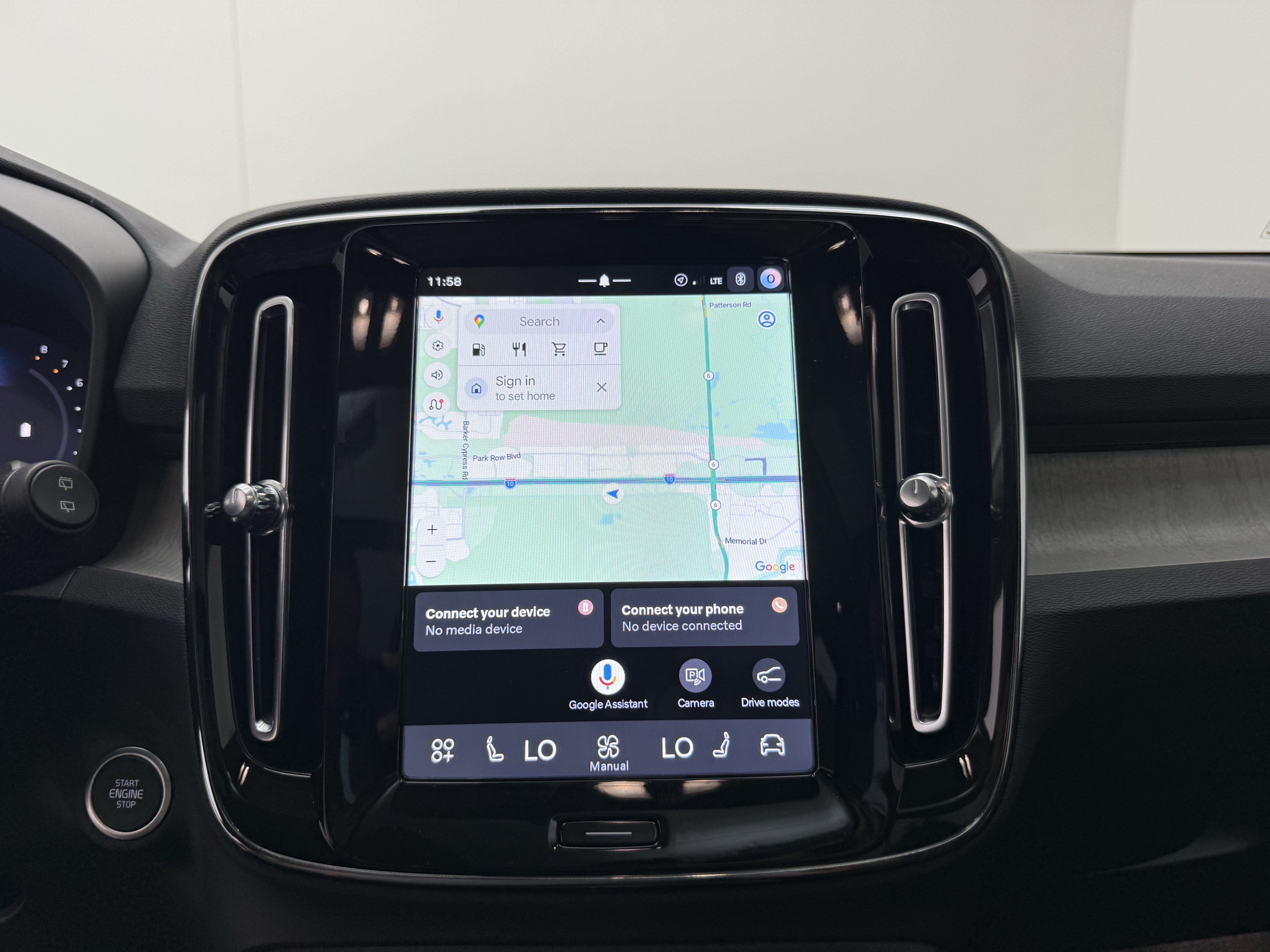 New 2026 Volvo XC40 B4 Core w/ Protection Package Premier FWD image 19
