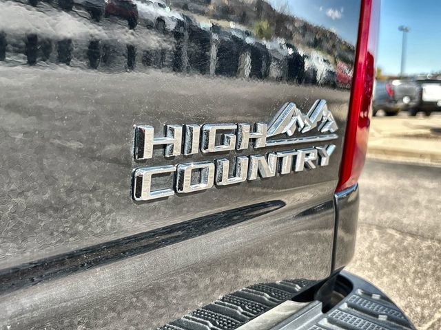 Used 2023 Chevrolet Silverado 2500 High Country w/ Z71 Off-Road Package image 21