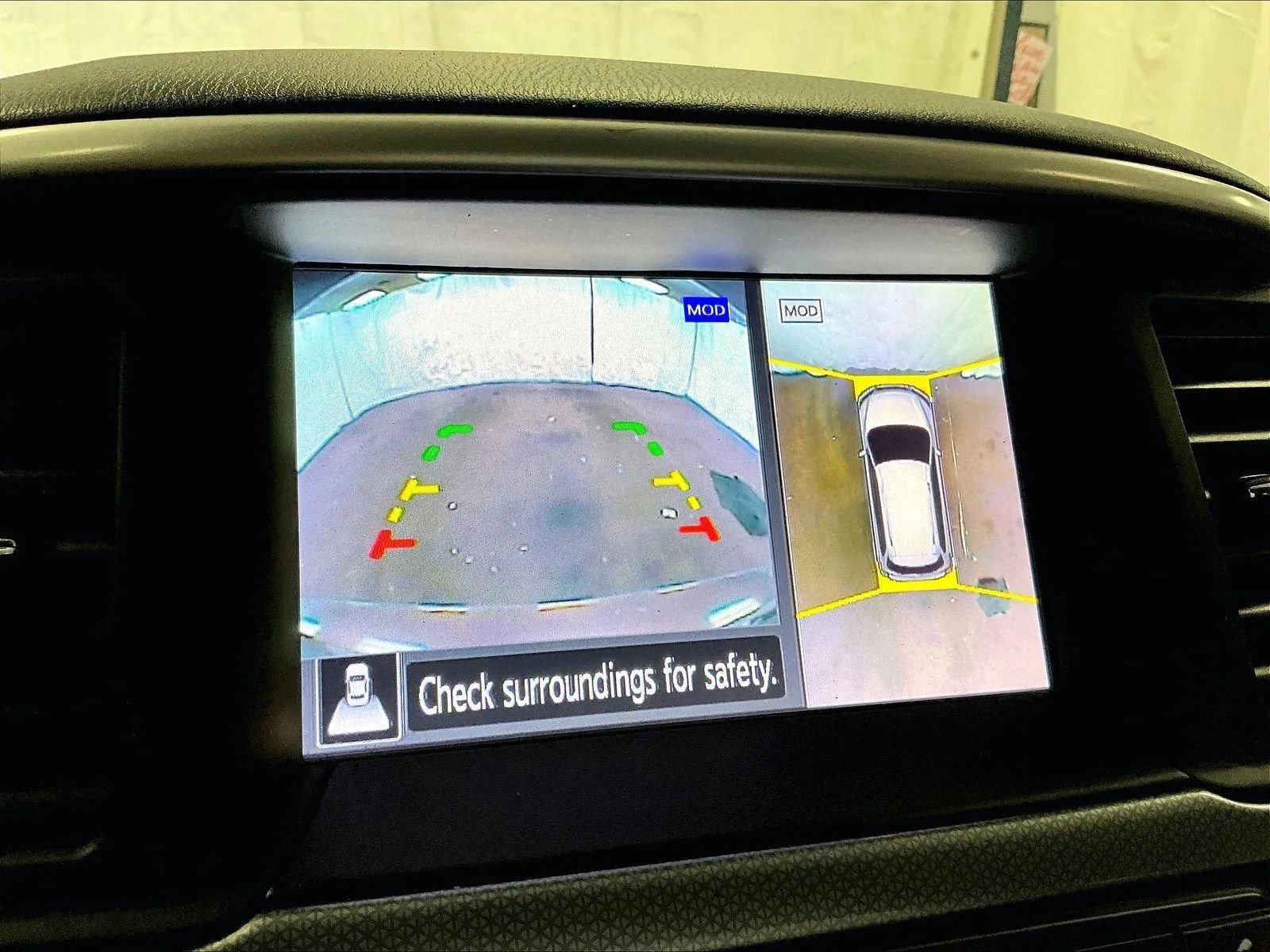 Used 2019 Nissan Pathfinder SL w/ SL Premium Package image 21