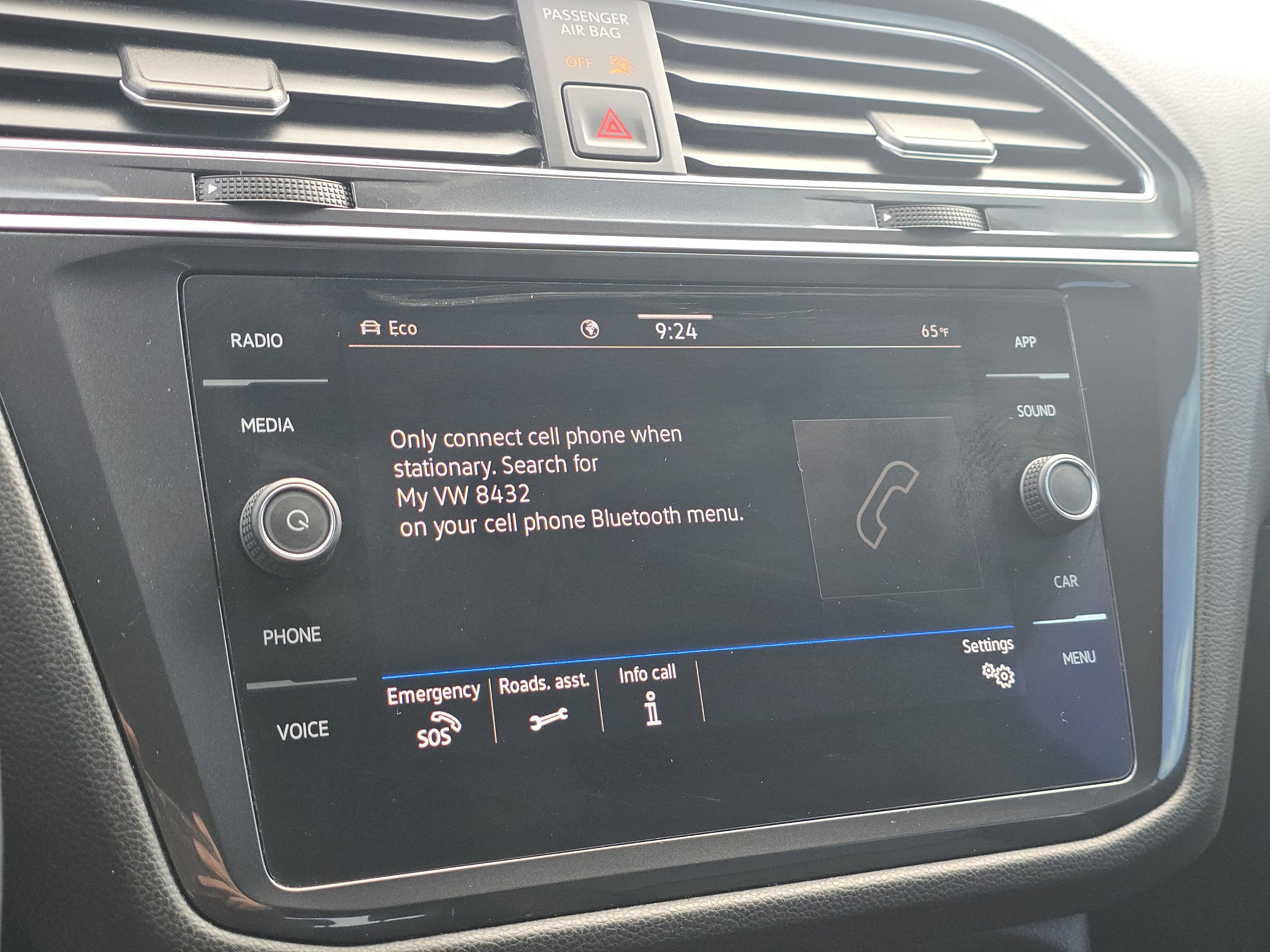 Used 2022 Volkswagen Tiguan SE image 12