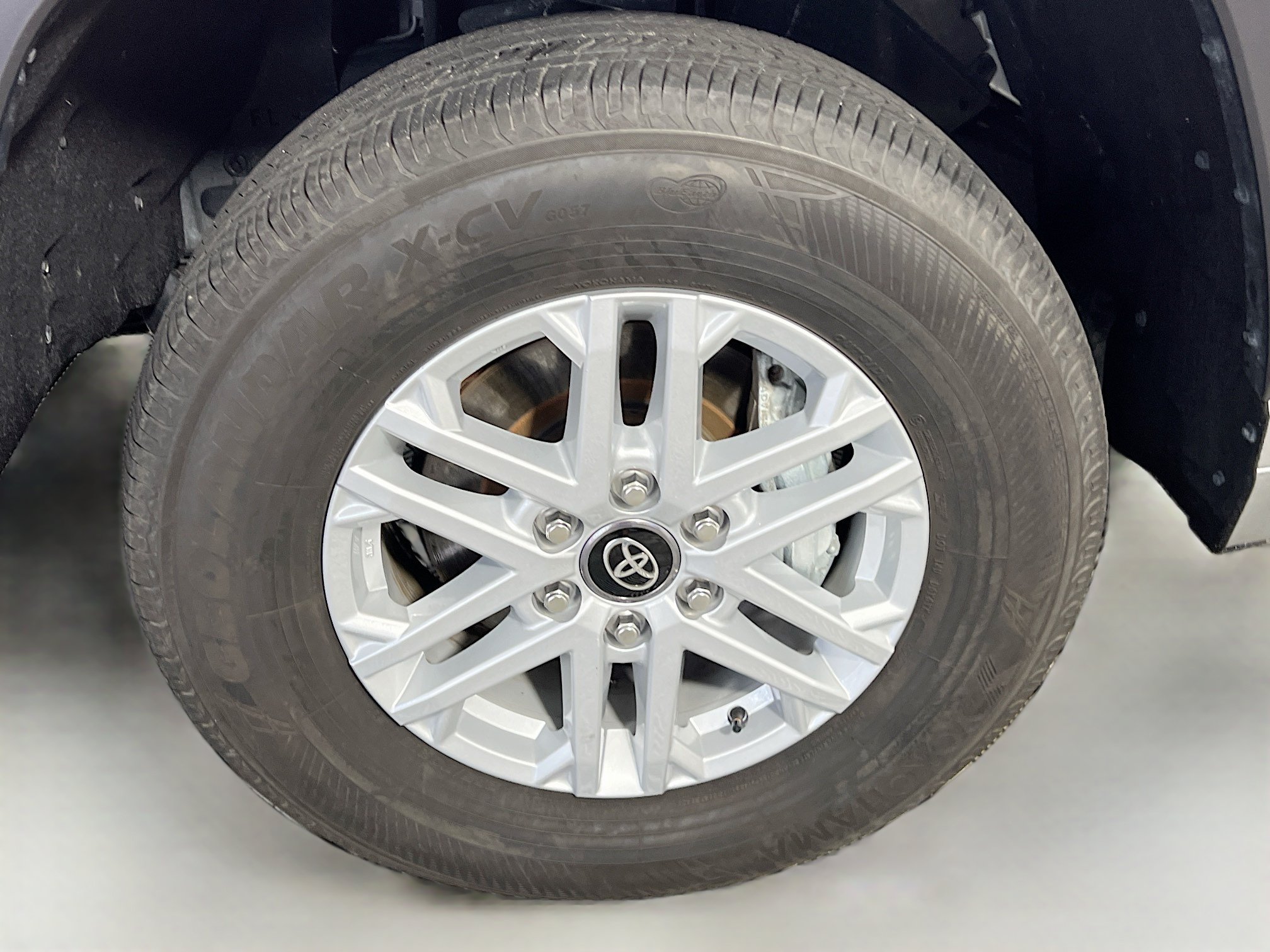 Used 2025 Toyota Tundra SR5 w/ SR5 Premium Package AWD/4WD image 13