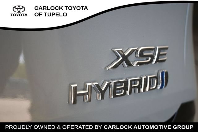Used 2024 Toyota Sienna XSE FWD image 13