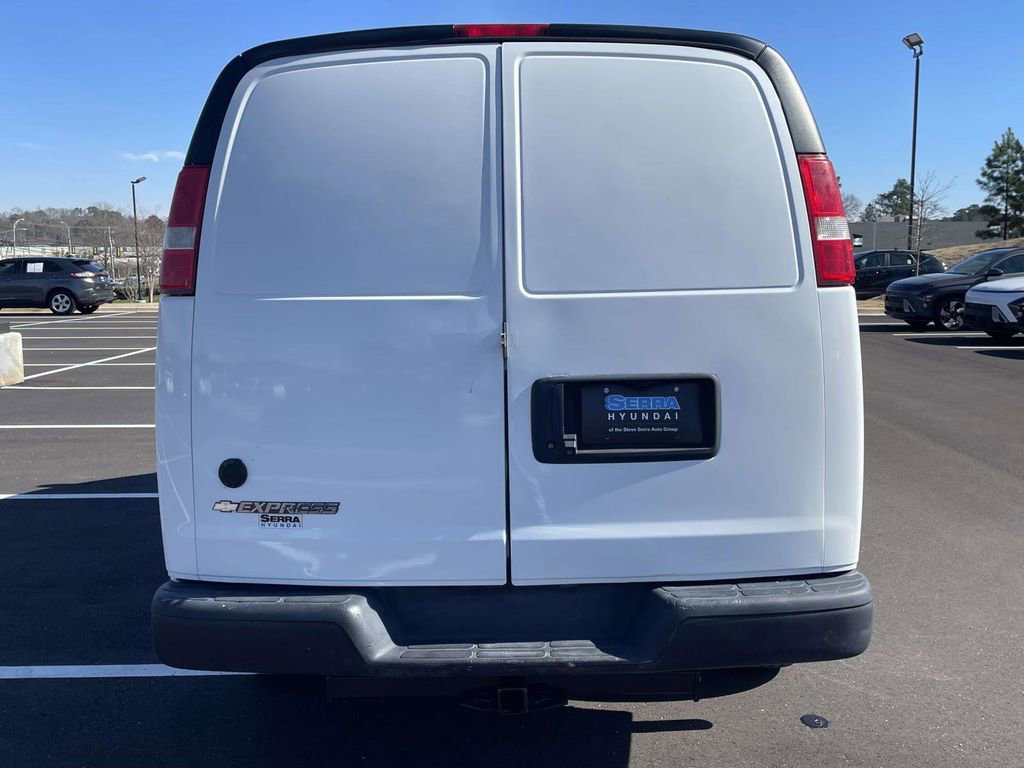 Used 2015 Chevrolet Express 2500 Work Van image 3