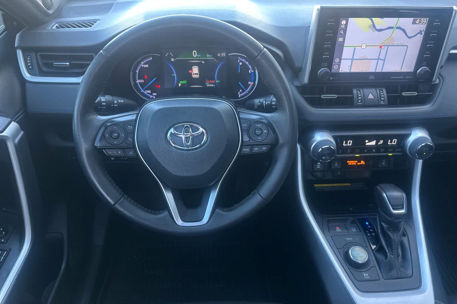 Used 2021 Toyota RAV4 XSE AWD/4WD image 14