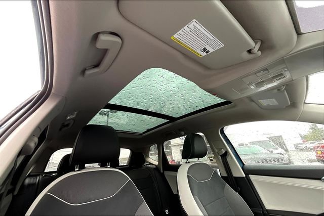 New 2025 Volkswagen Taos SE image 25