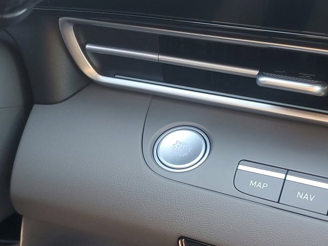 Certified 2025 Hyundai Elantra SEL w/ Cargo Package image 18