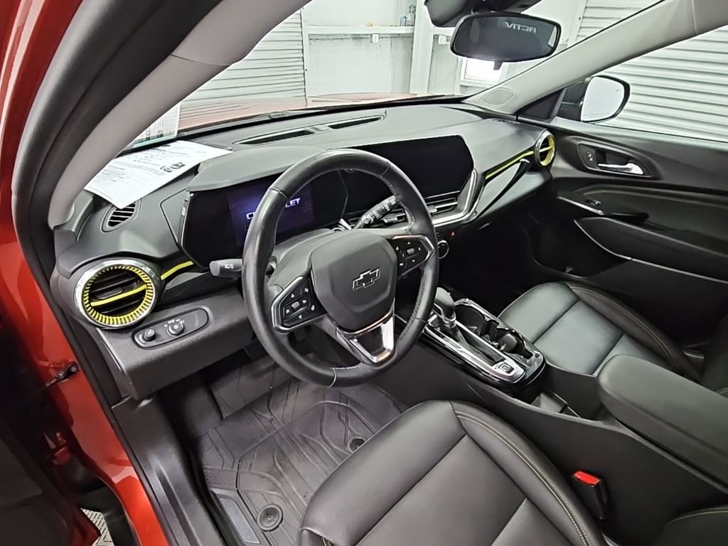 Used 2024 Chevrolet Trax ACTIV w/ Driver Confidence Package image 12