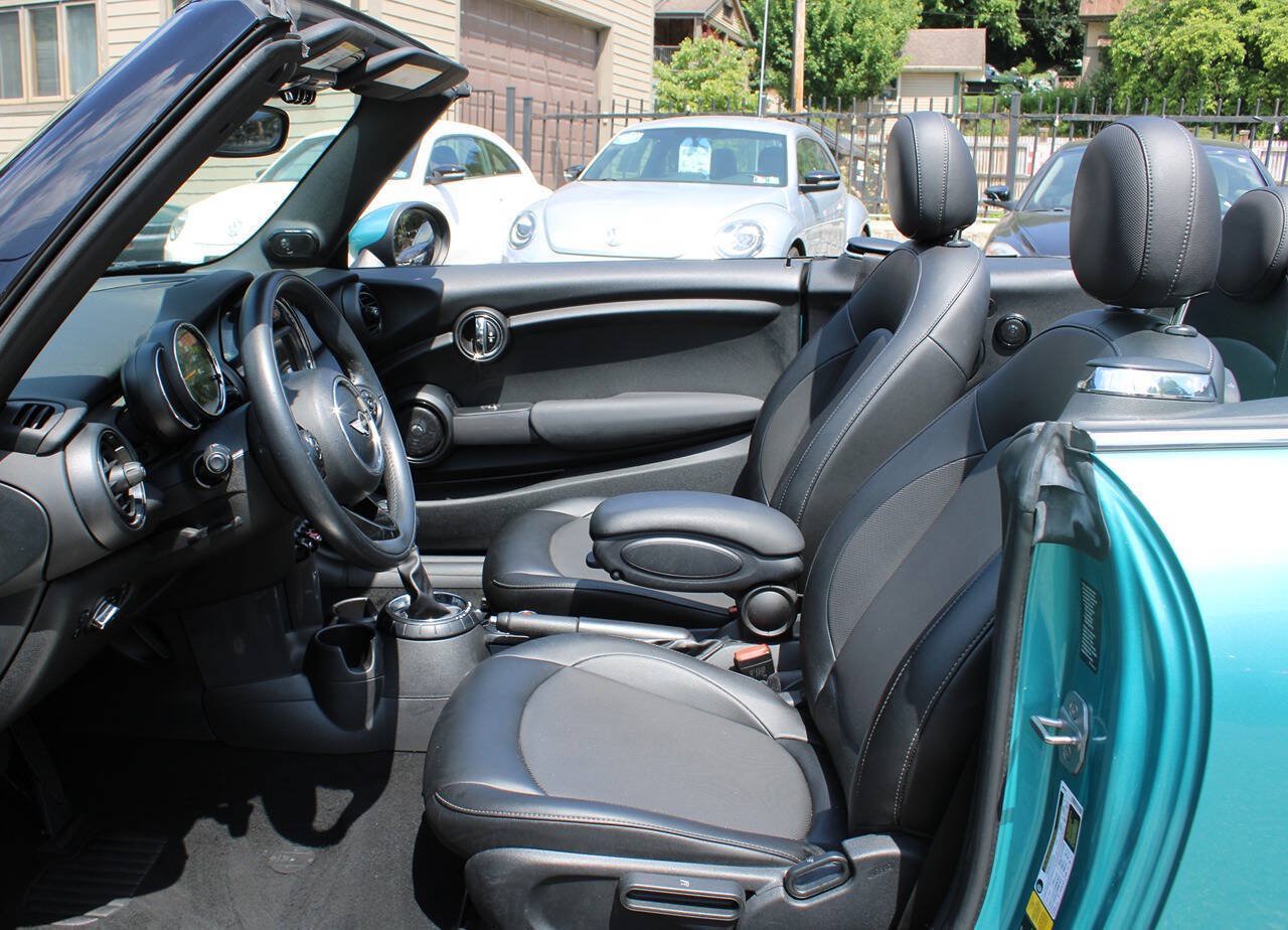 Used 2017 MINI Cooper Convertible FWD image 17
