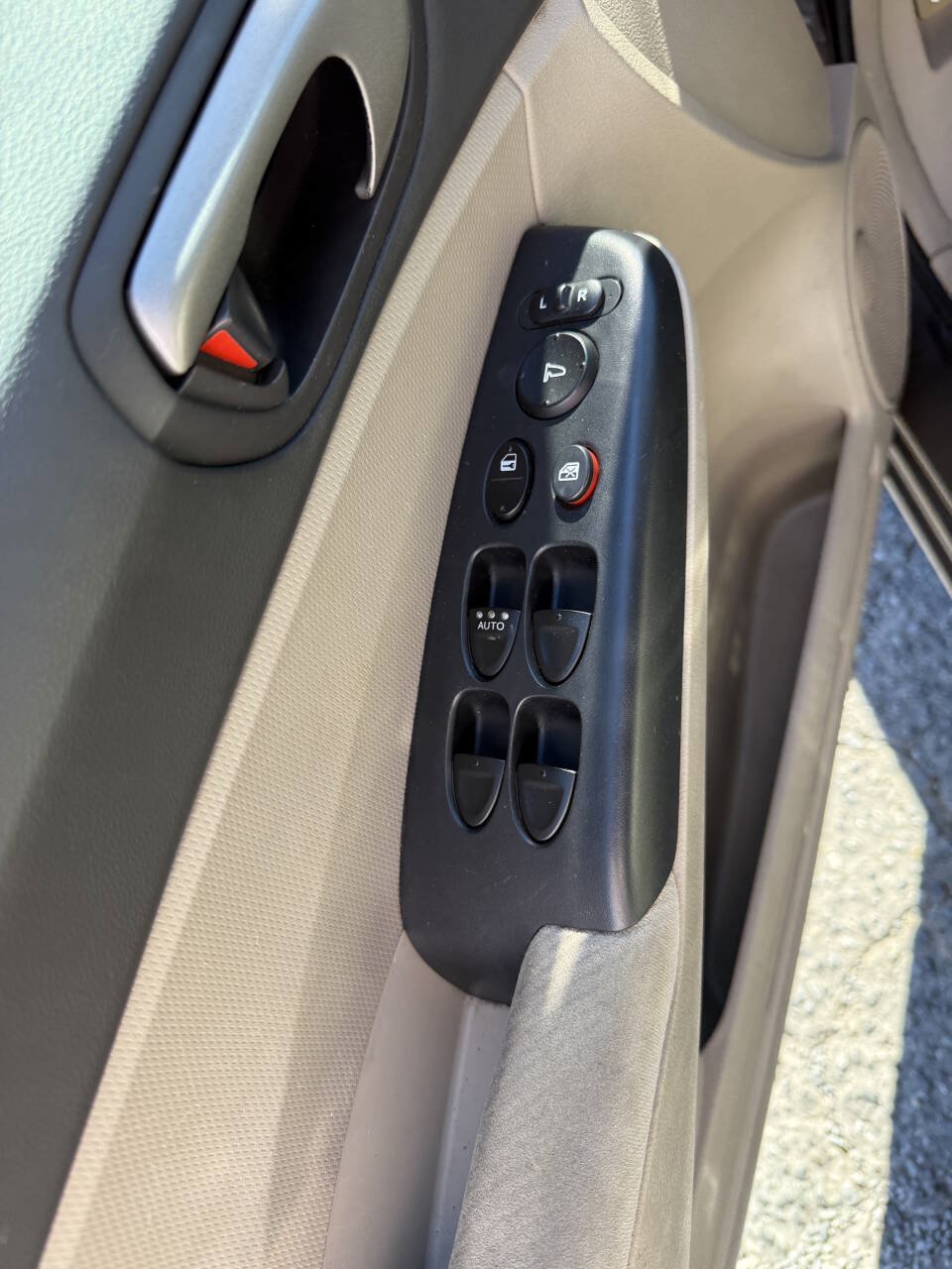 Used 2011 Honda Civic LX image 9