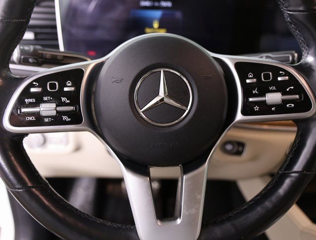 Used 2021 Mercedes-Benz GLS 580 4MATIC image 7