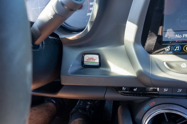 Used 2019 Chevrolet Camaro ZL1 RWD image 16