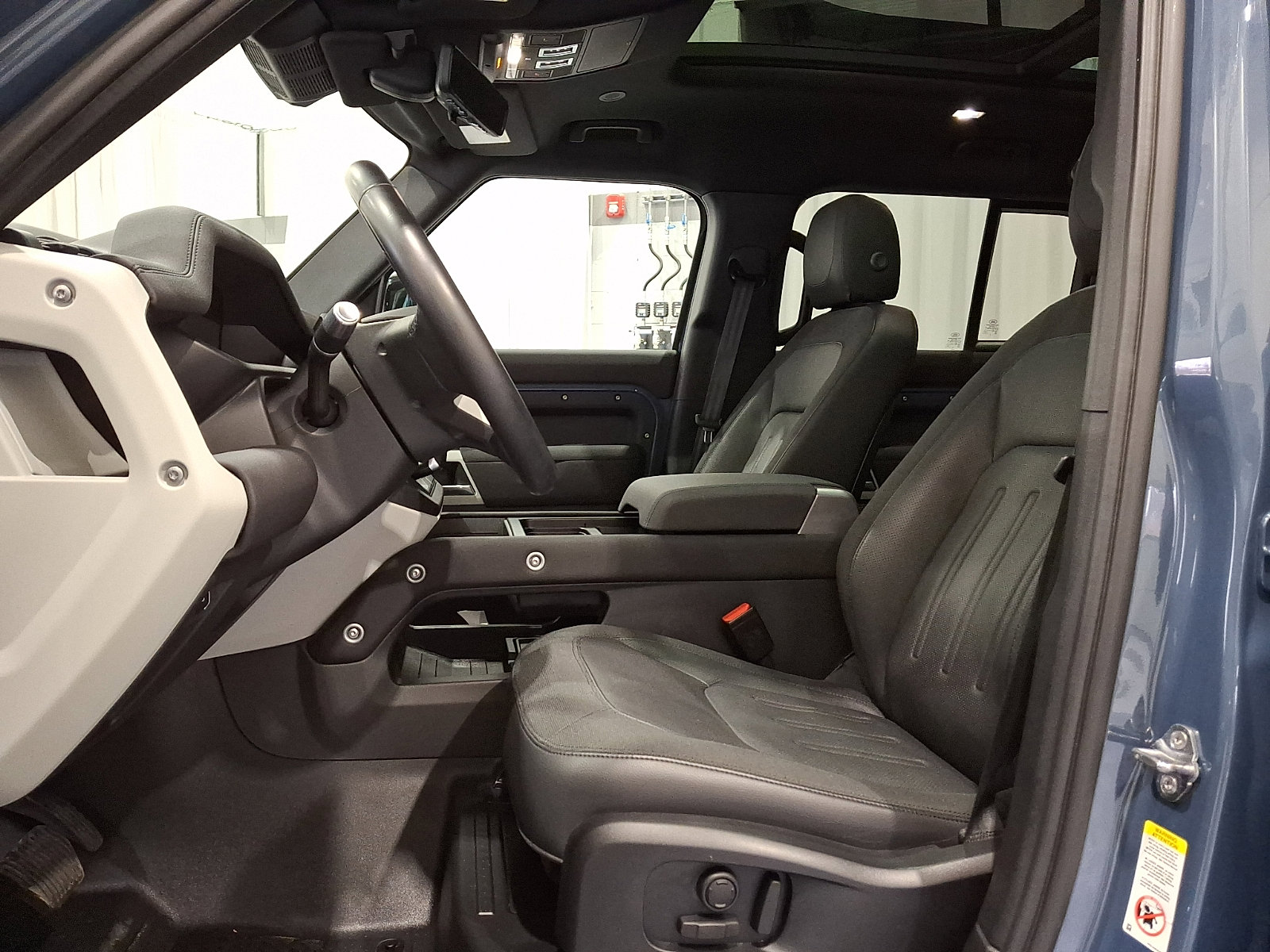 Used 2021 Land Rover Defender 110 SE image 12