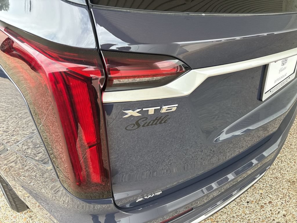 Certified 2025 Cadillac XT6 Premium Luxury AWD/4WD image 33