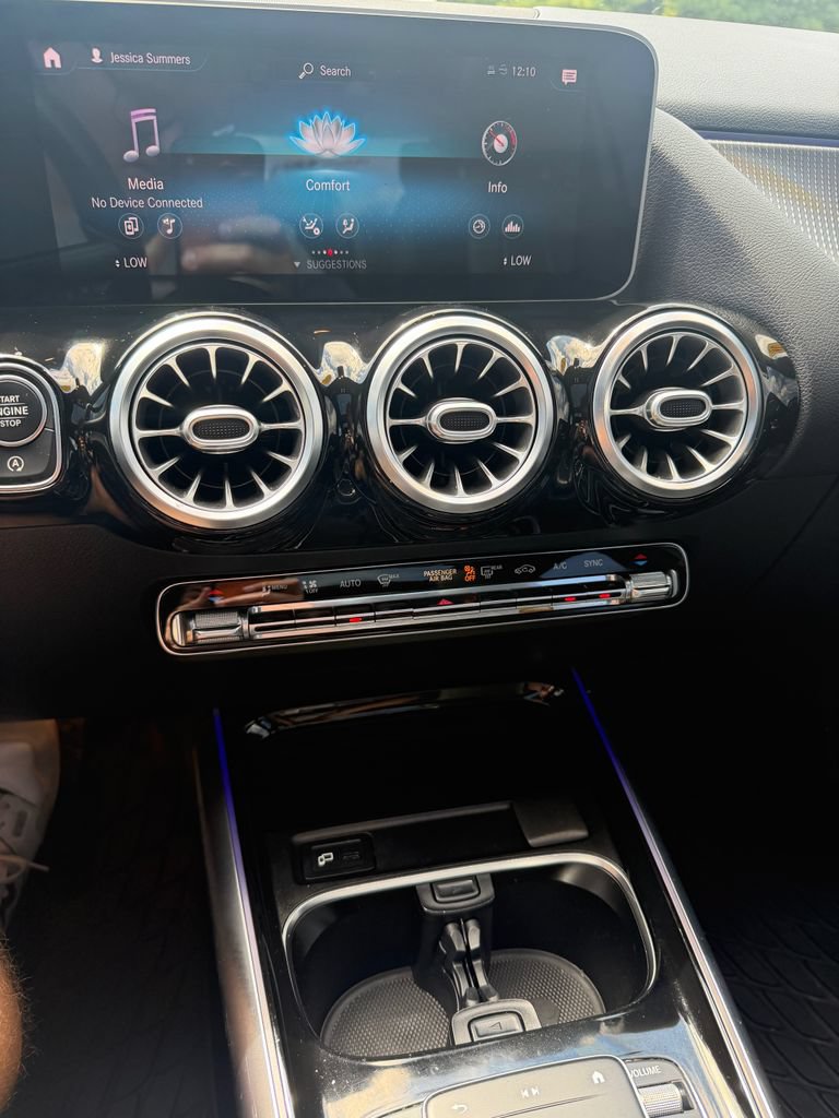 Used 2021 Mercedes-Benz GLA 250 4MATIC image 12