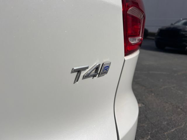 Used 2019 Volvo XC40 T4 R-Design image 35