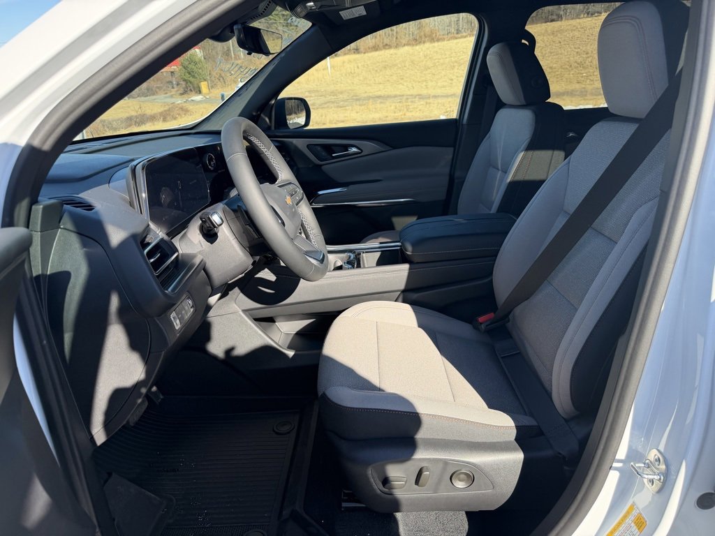 New 2026 Chevrolet Traverse LT w/ Driver Confidence Package image 23