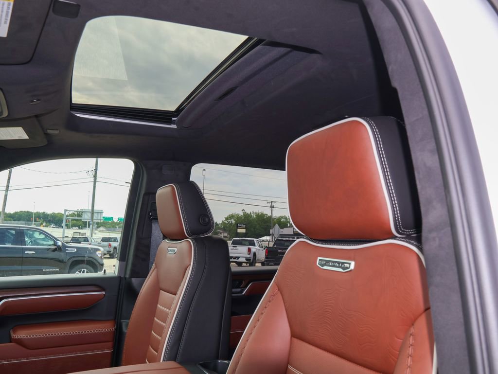 New 2026 GMC Sierra 3500 Denali Ultimate AWD/4WD image 9