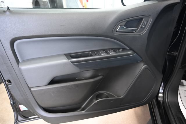 Used 2022 Chevrolet Colorado Z71 AWD/4WD image 28