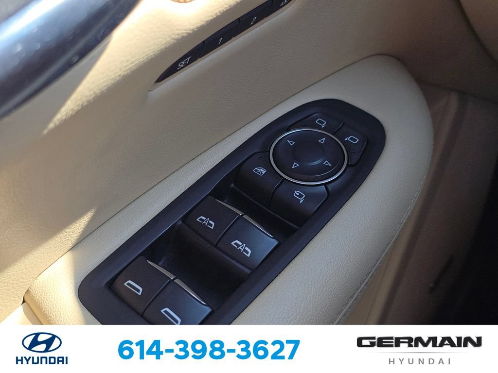 Used 2017 Cadillac XT5 Luxury w/ Driver Awareness Package FWD image 27