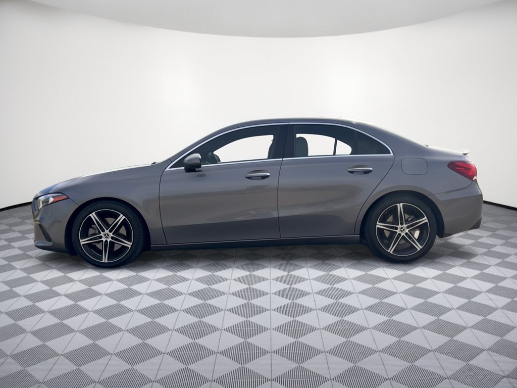 Used 2020 Mercedes-Benz A 220 image 2