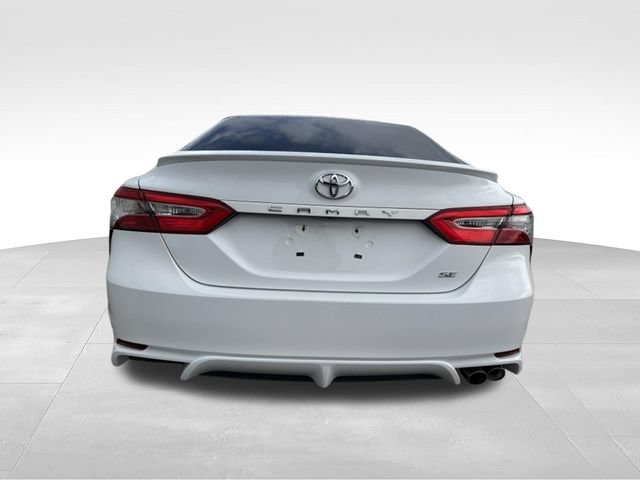 Used 2020 Toyota Camry SE FWD image 14