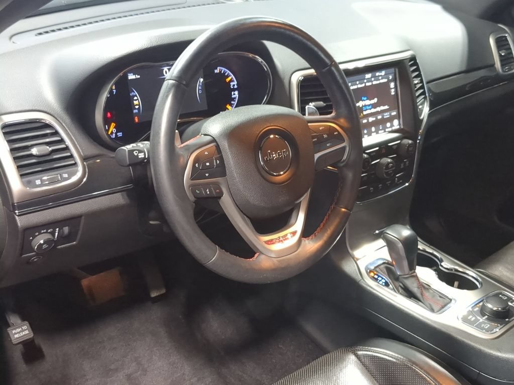 Used 2018 Jeep Grand Cherokee Trailhawk w/ Trailhawk Luxury Group AWD/4WD image 12