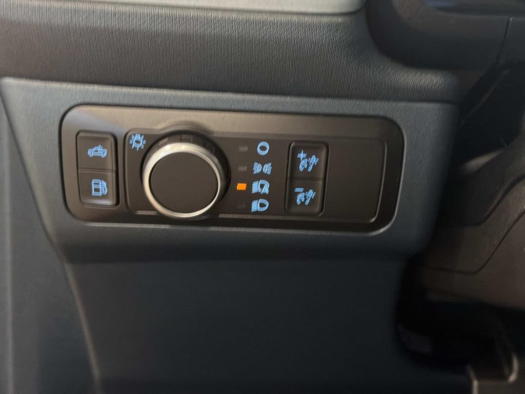 Used 2022 Ford Maverick Lariat w/ Lariat Luxury Package FWD image 24