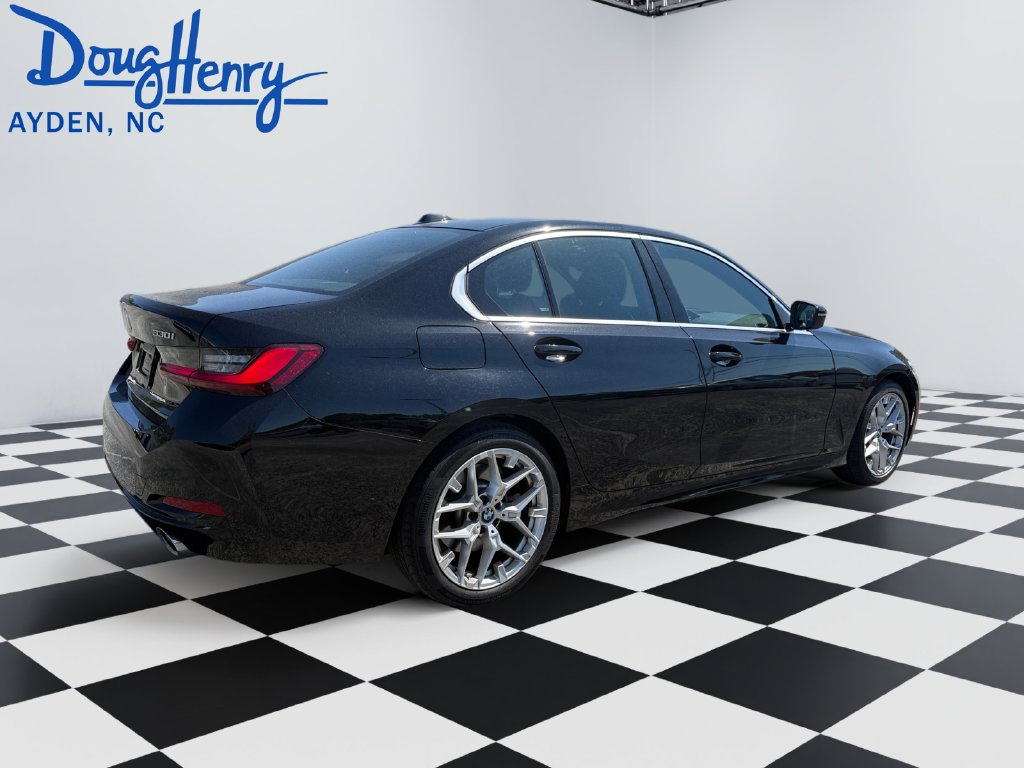 Used 2025 BMW 330i Sedan RWD image 5