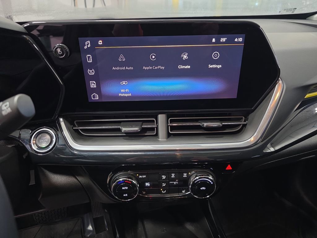 Certified 2024 Chevrolet Trax ACTIV w/ Sunroof Package image 21