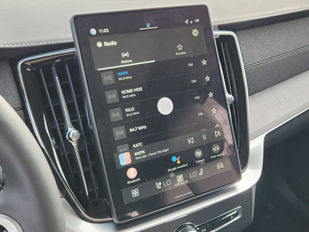 New 2026 Volvo XC90 B6 Ultra w/ Lounge Package image 13