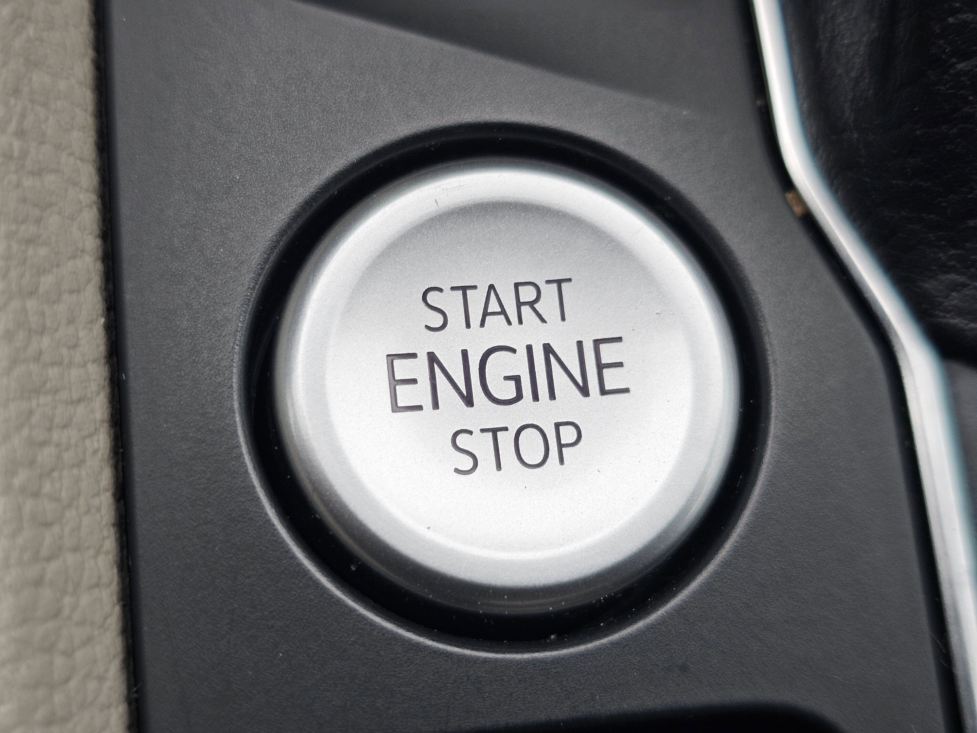 Used 2023 Volkswagen Atlas SE image 23