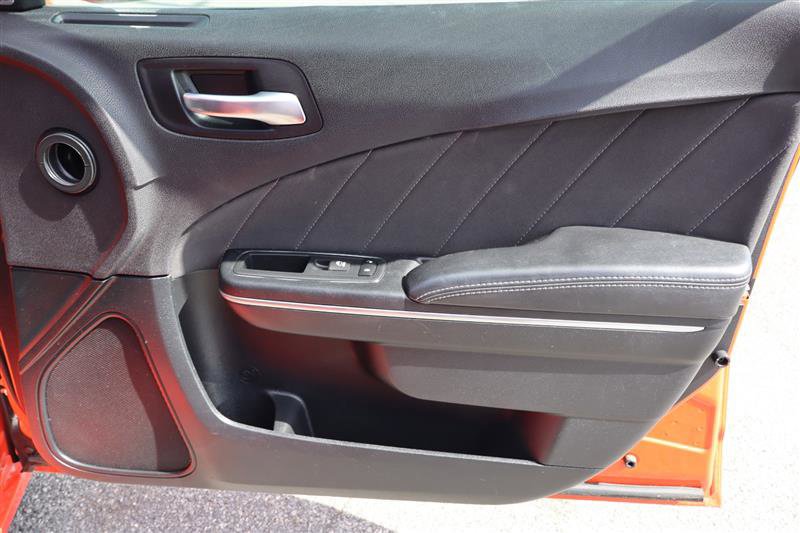 Used 2017 Dodge Charger R/T image 10