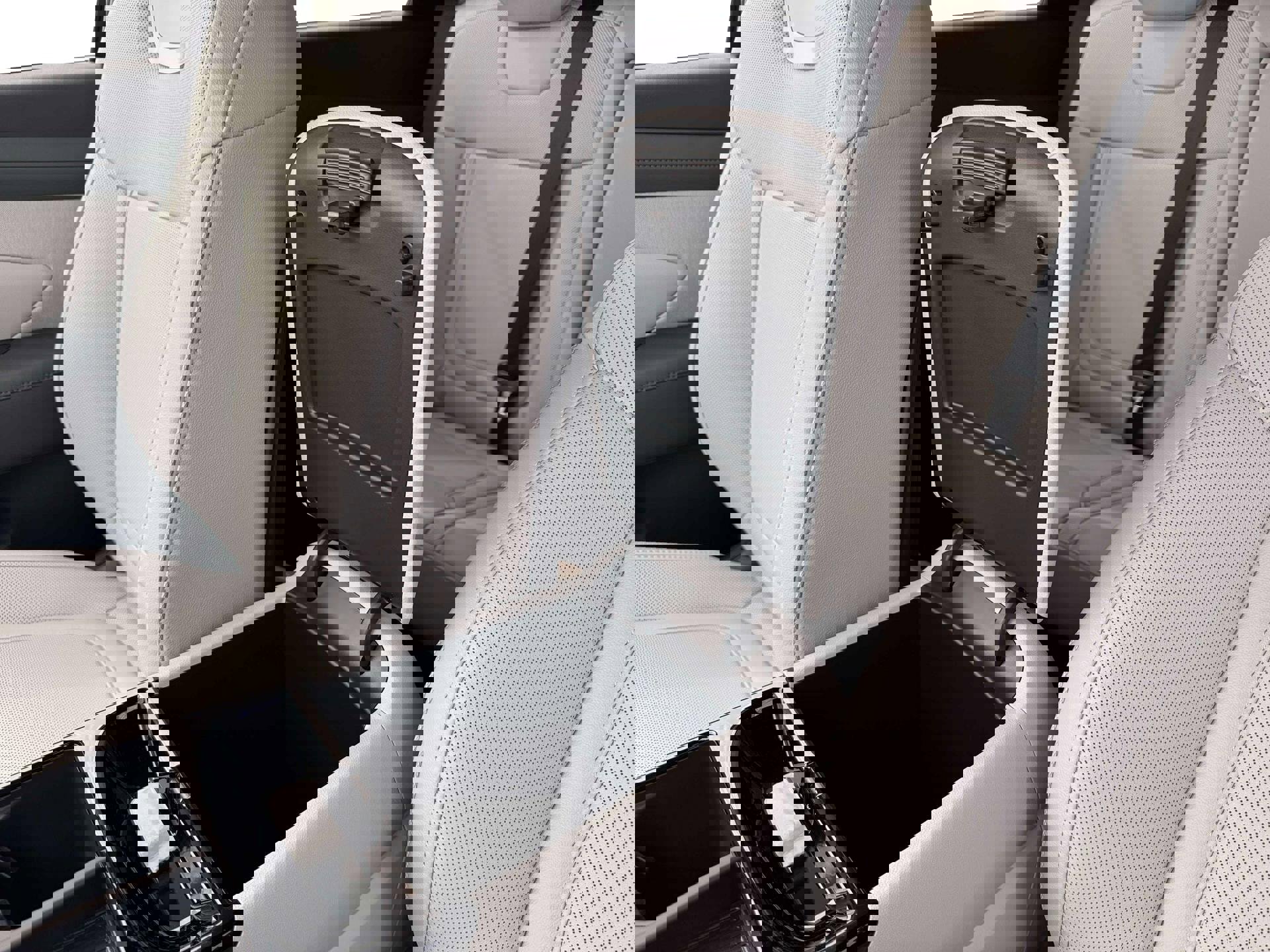 New 2026 Hyundai Tucson Limited image 18