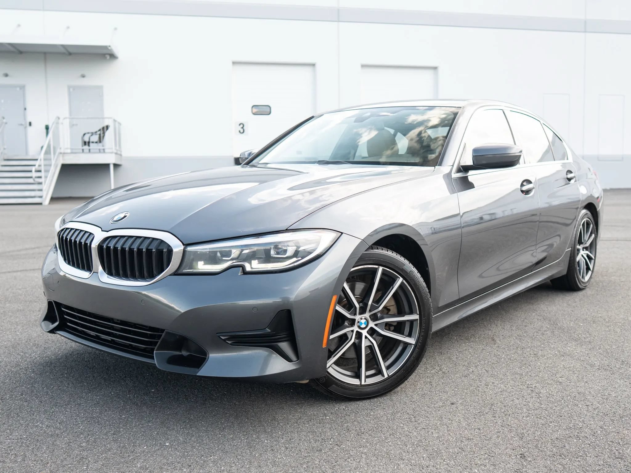 Used 2020 BMW 330i Sedan w/ Convenience Package RWD image 1