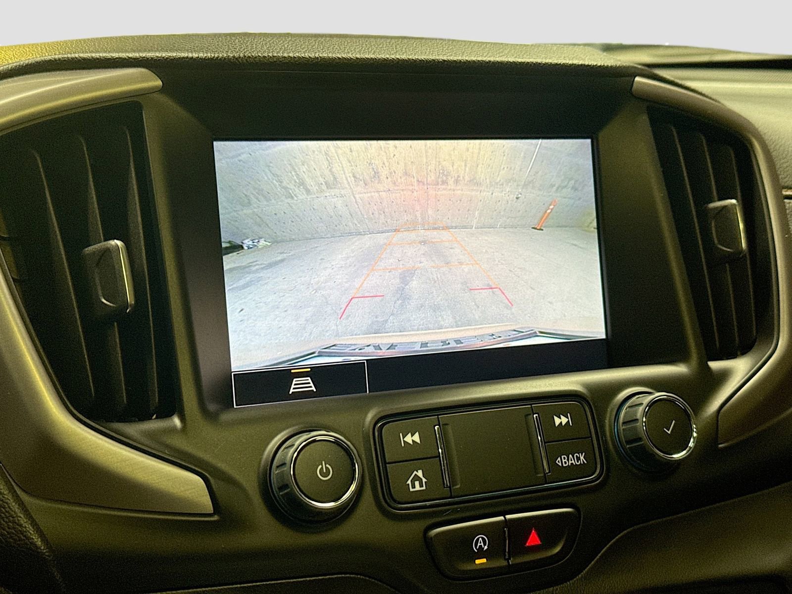 Used 2022 GMC Terrain AT4 w/ Infotainment Package II AWD/4WD image 17