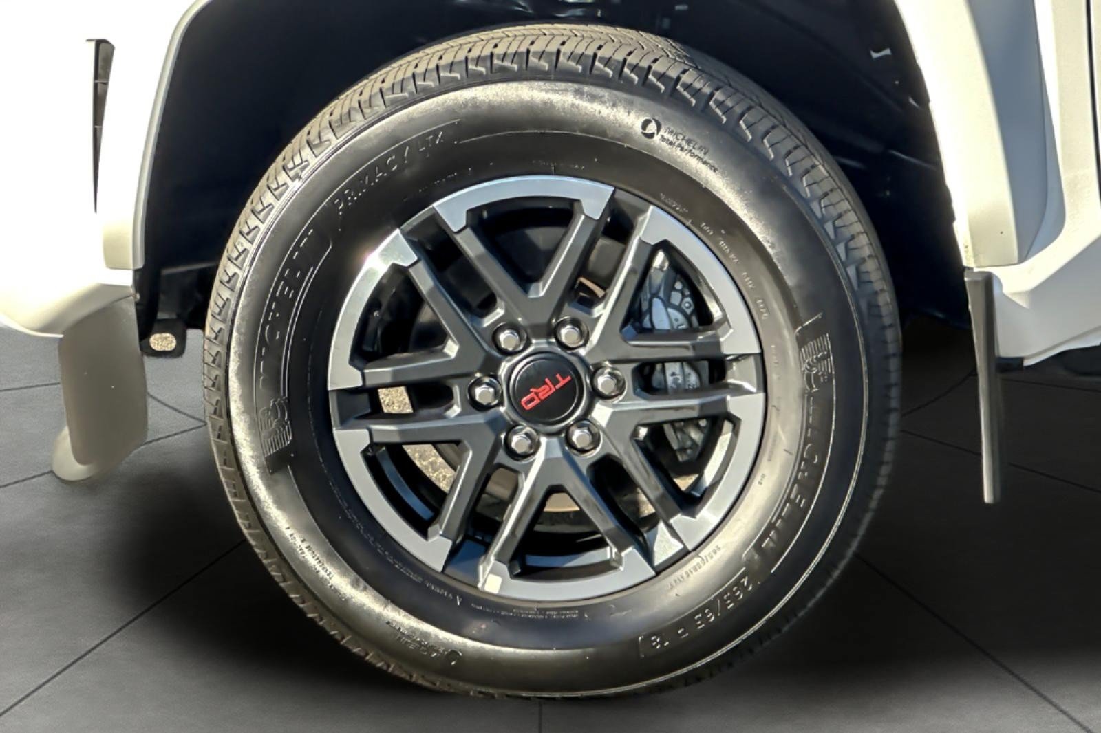 Certified 2024 Toyota Tacoma TRD Sport AWD/4WD image 24