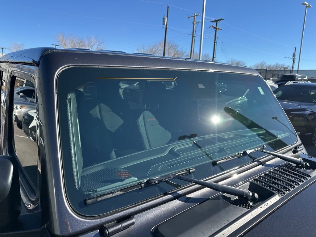 Used 2025 Jeep Wrangler Unlimited Rubicon image 5