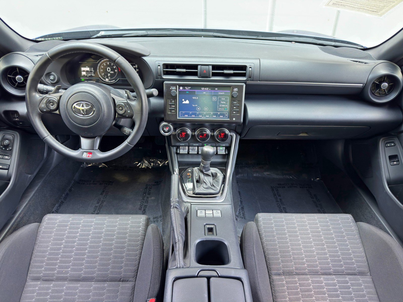 Used 2022 Toyota GR86 RWD image 11