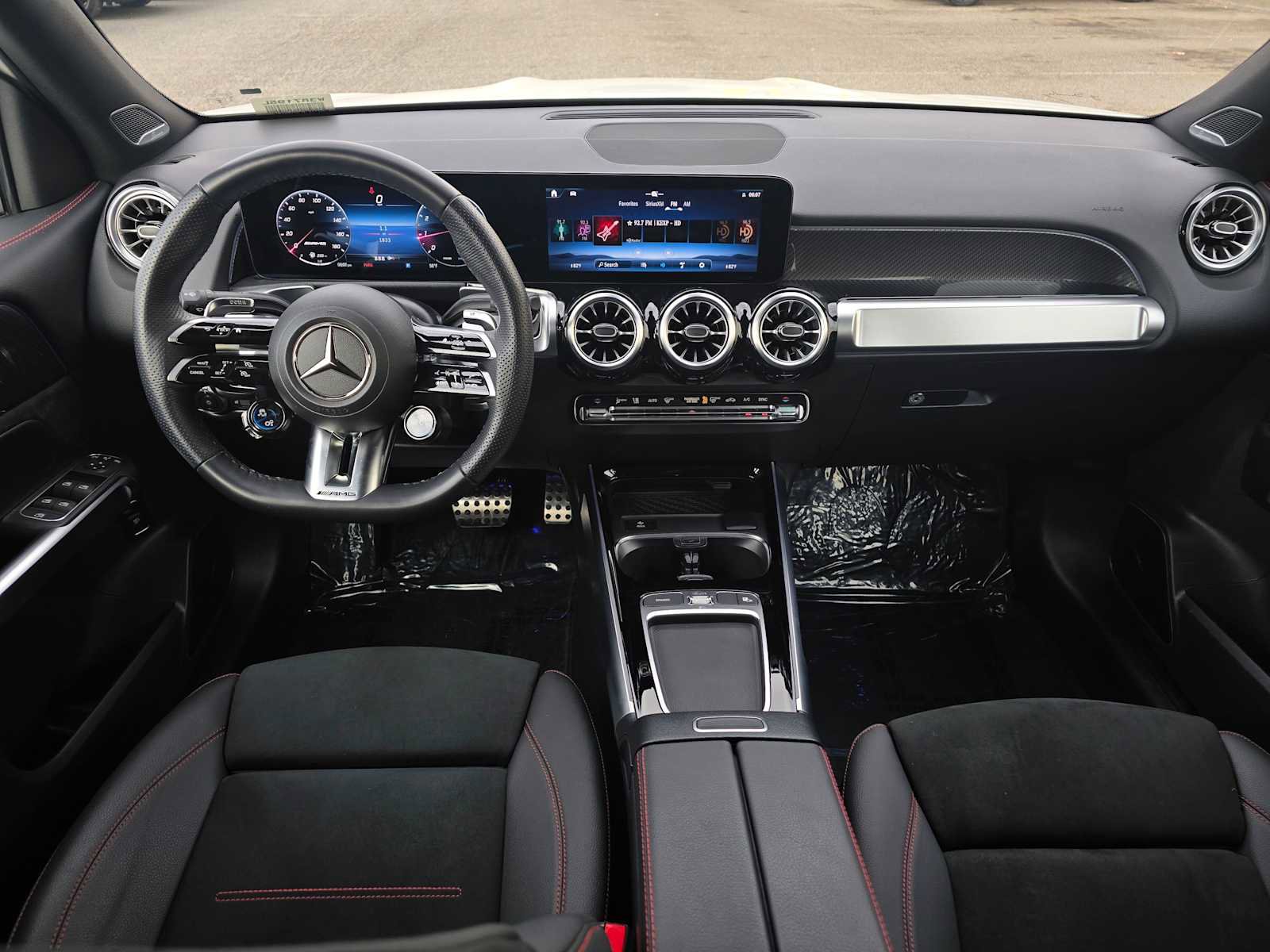 Used 2025 Mercedes-Benz GLB 35 AMG 4MATIC image 20