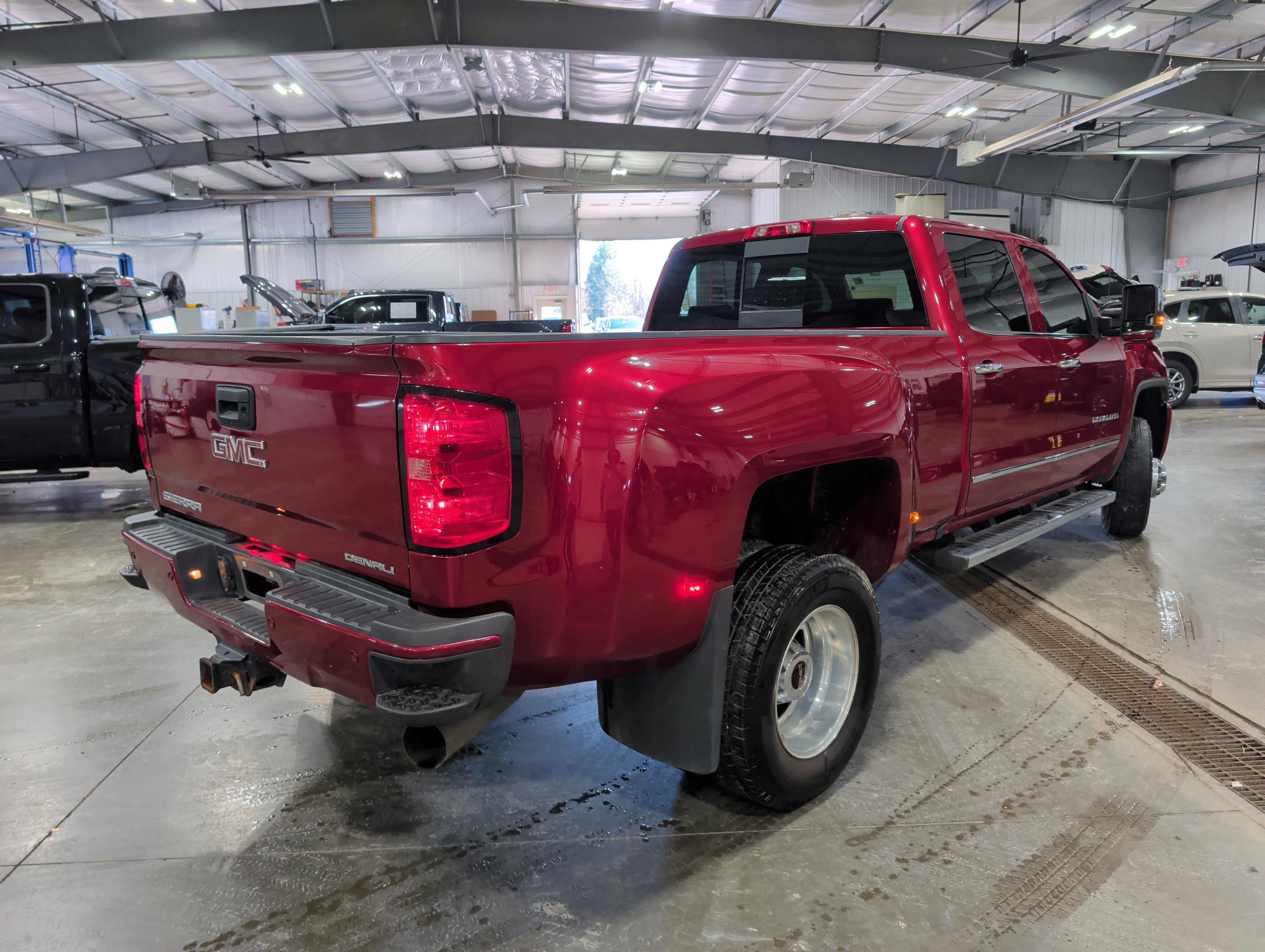 Used 2019 GMC Sierra 3500 Denali w/ Duramax Plus Package image 3