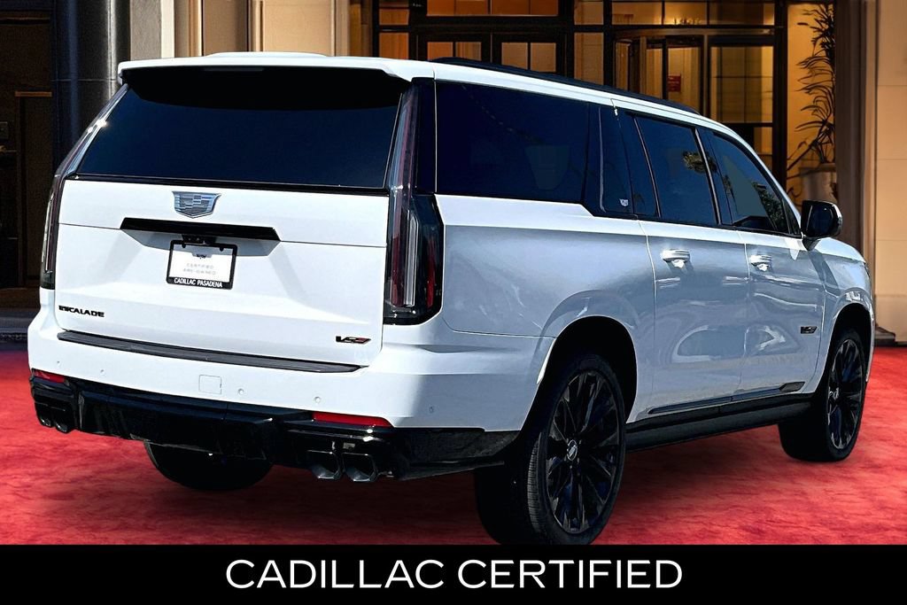 Used 2026 Cadillac Escalade ESV V w/ LPO, ONYX Package AWD/4WD image 6