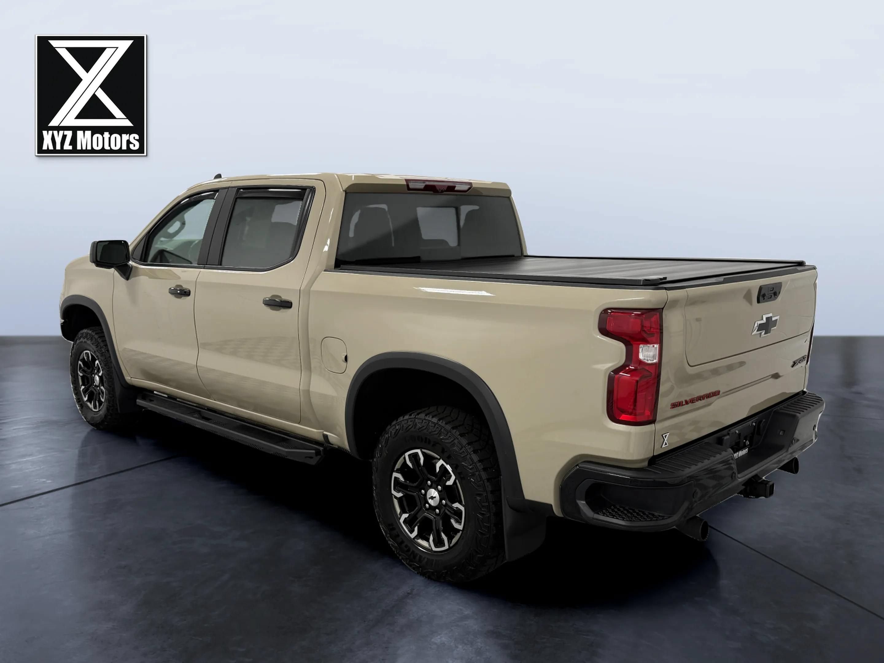 Used 2022 Chevrolet Silverado 1500 ZR2 w/ Technology Package AWD/4WD image 4