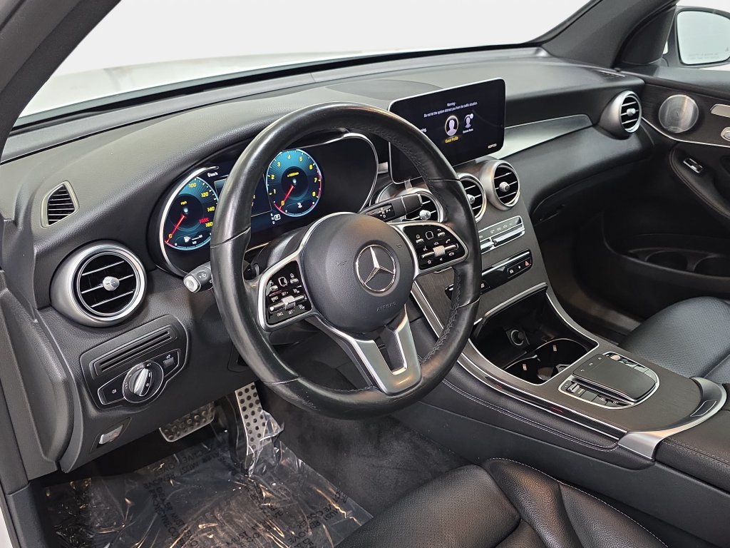 Used 2020 Mercedes-Benz GLC 300 4MATIC image 16