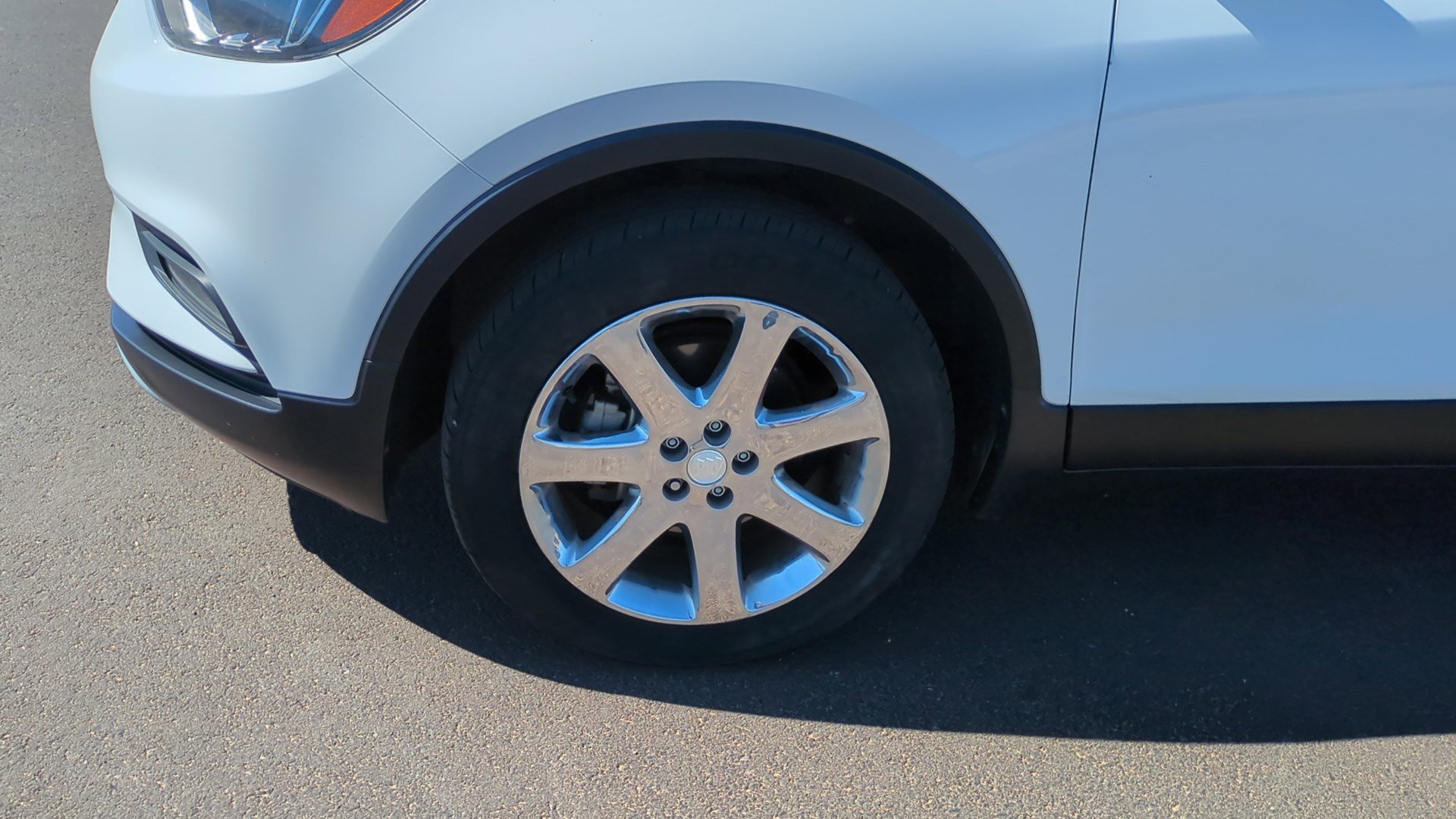 Used 2017 Buick Encore Essence w/ Experience Buick Package image 11