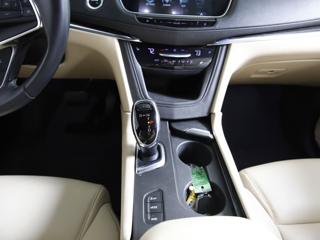 Used 2018 Cadillac XT5 AWD image 15