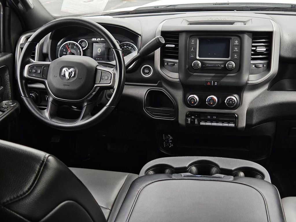 Used 2024 RAM 3500 Tradesman w/ Chrome Appearance Group image 32