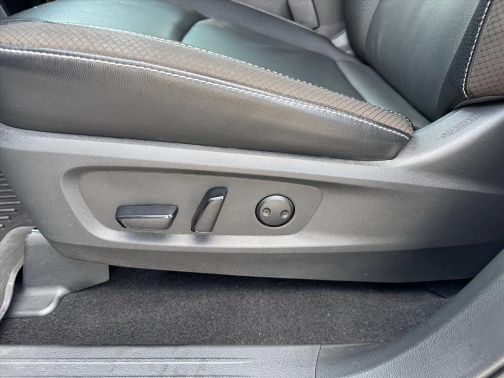 Certified 2024 Nissan Pathfinder SL AWD/4WD image 16