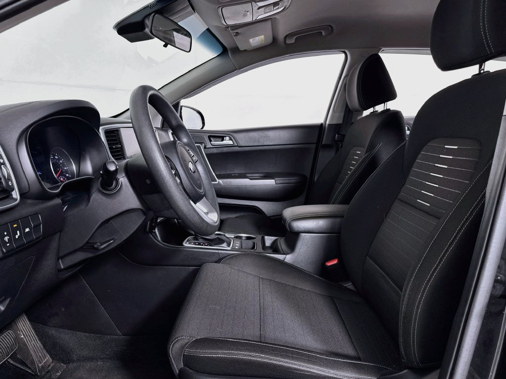 Used 2020 Kia Sportage LX w/ LX Popular Package AWD/4WD image 10