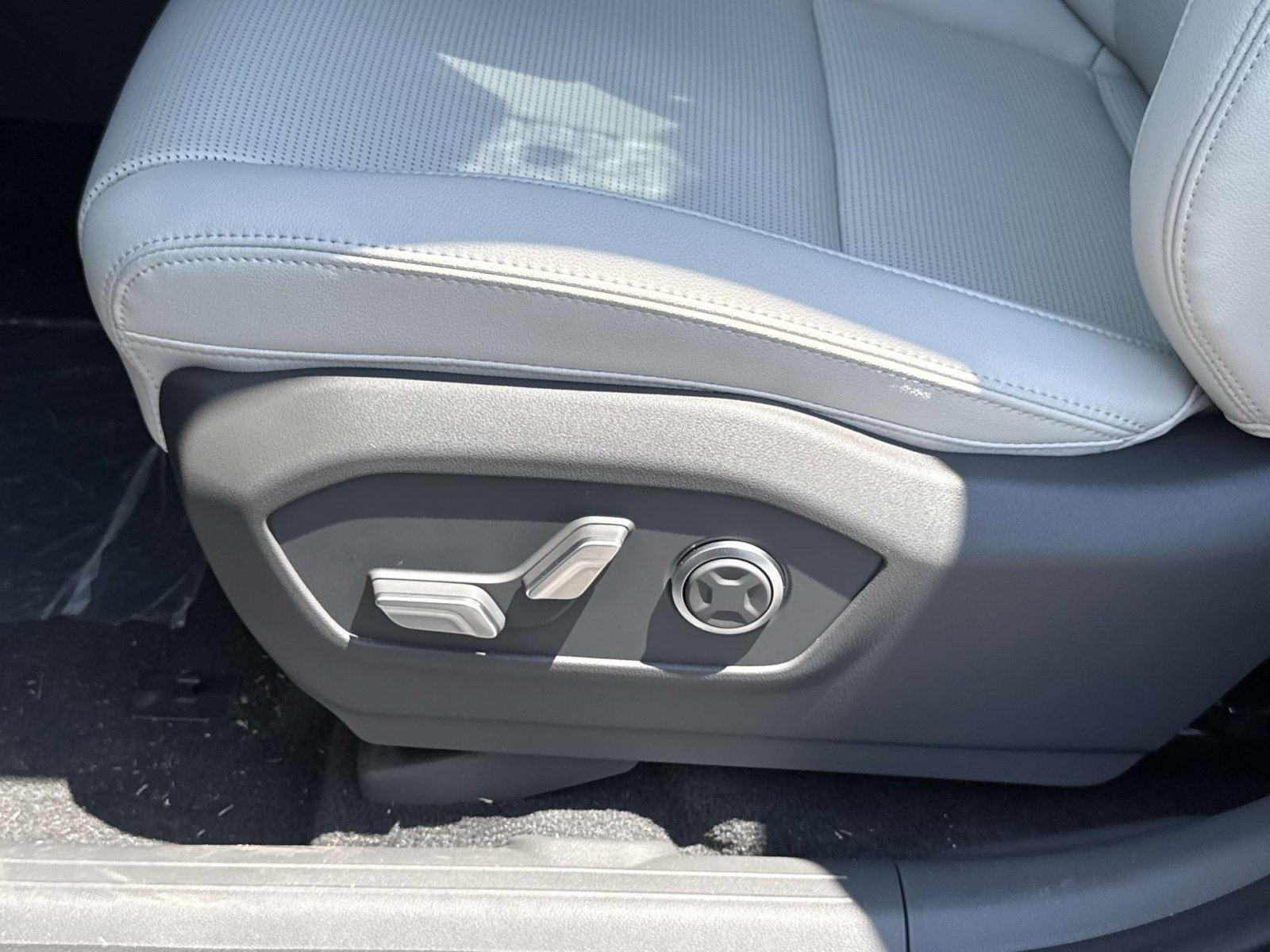 New 2026 Hyundai Santa Fe Limited AWD/4WD image 14